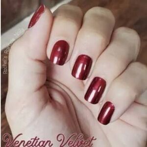 Color Street RETIRED Venetian Velvet Nail Set Red Nails